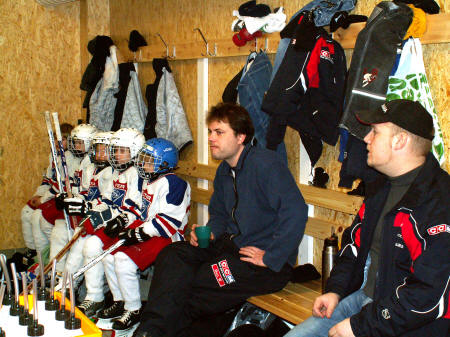 Omkldningsrum pojkar, Dan Wahlsberg och Andreas Sidegren